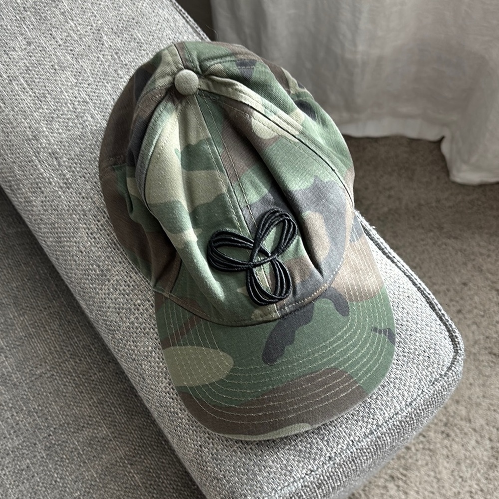 Aritzia TNA Camouflage Cap
